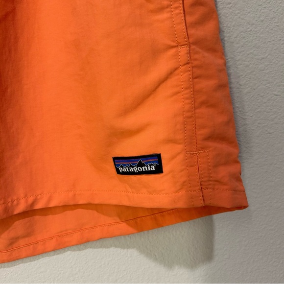Patagonia Barely Baggies Shorts – Women’s XL – Coho Coral – 2.5" Inseam – NWT - Picture 2 of 5